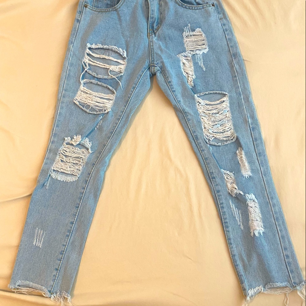 Forever 21 Women’s Ripped Jeans